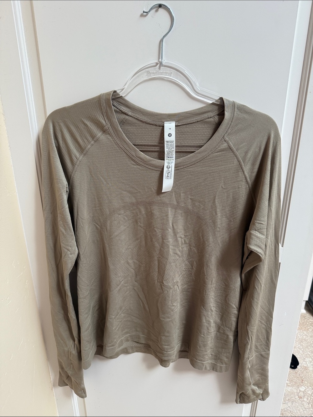lululemon khaki swiftly long sleeve waist length